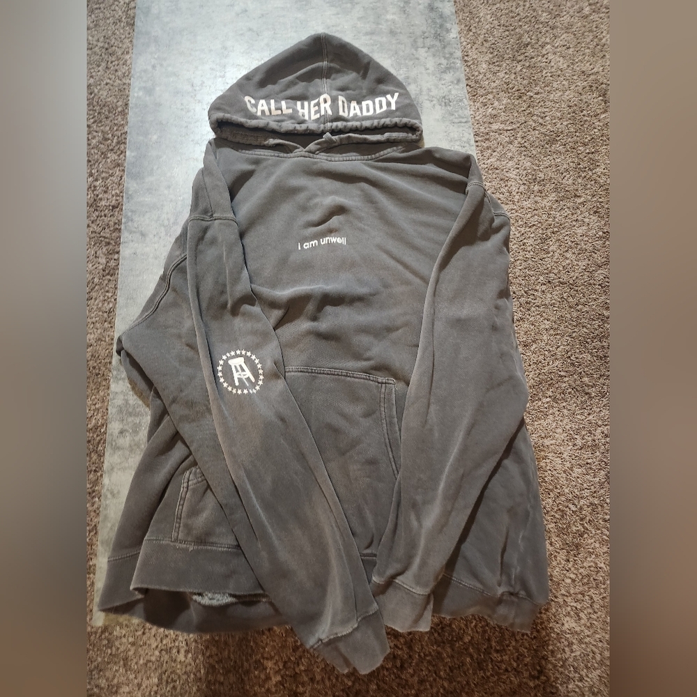 I am Unwell Call Her Daddy barstool sports merch grey hoodie - size 2xl